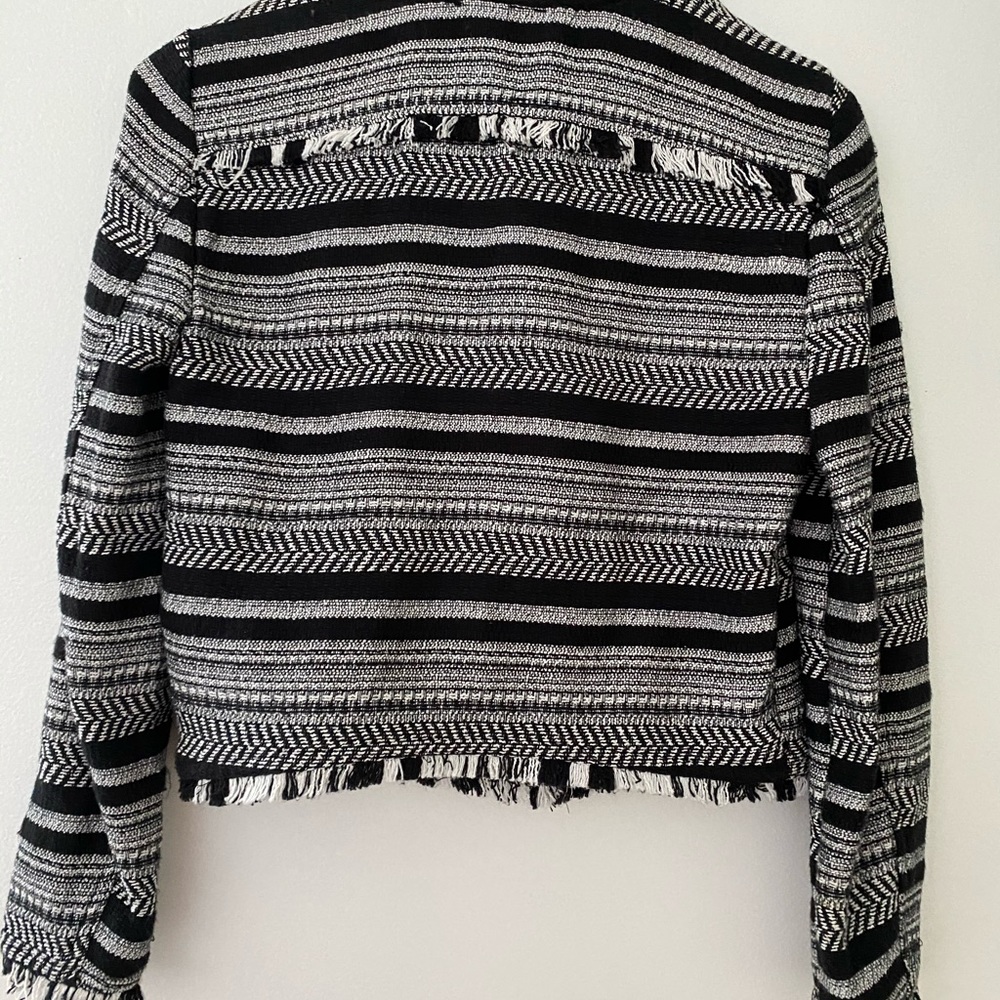 2/$25 Divided H&M Jacket - Picture 7 of 7